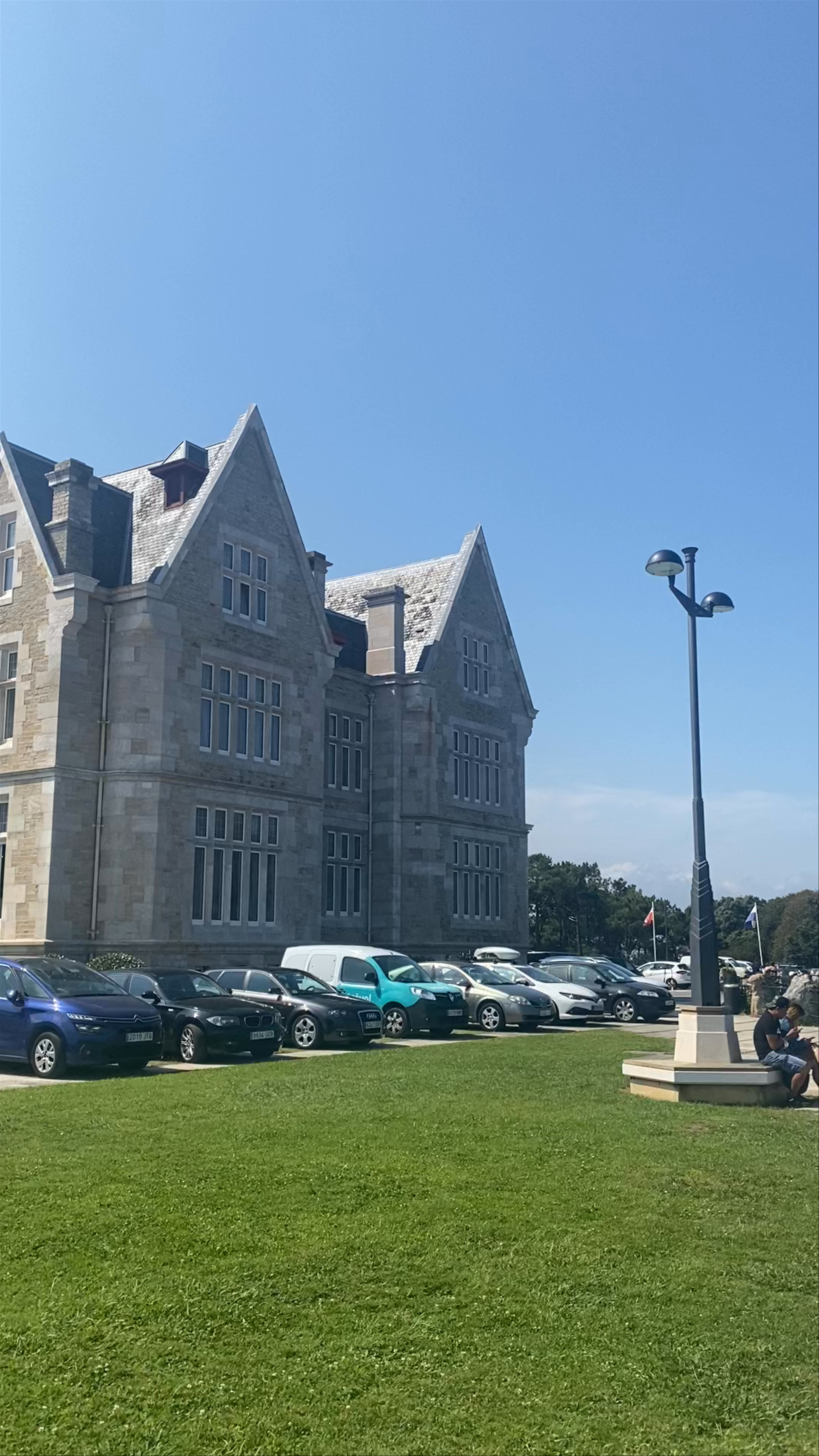 Magdalena Palace: Historic Elegance Overlooking Santander Bay