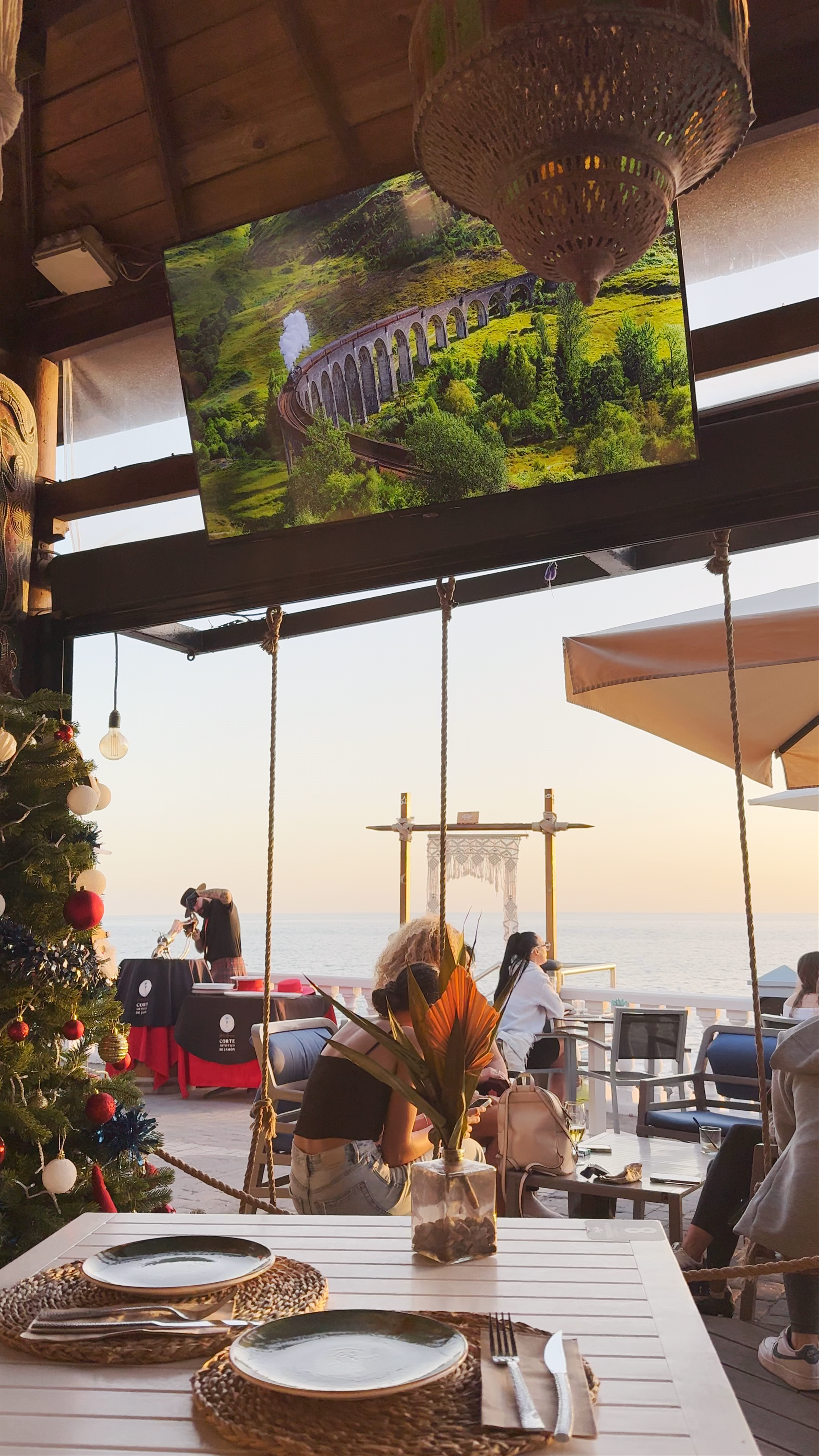 Roca Negra Sunset Club