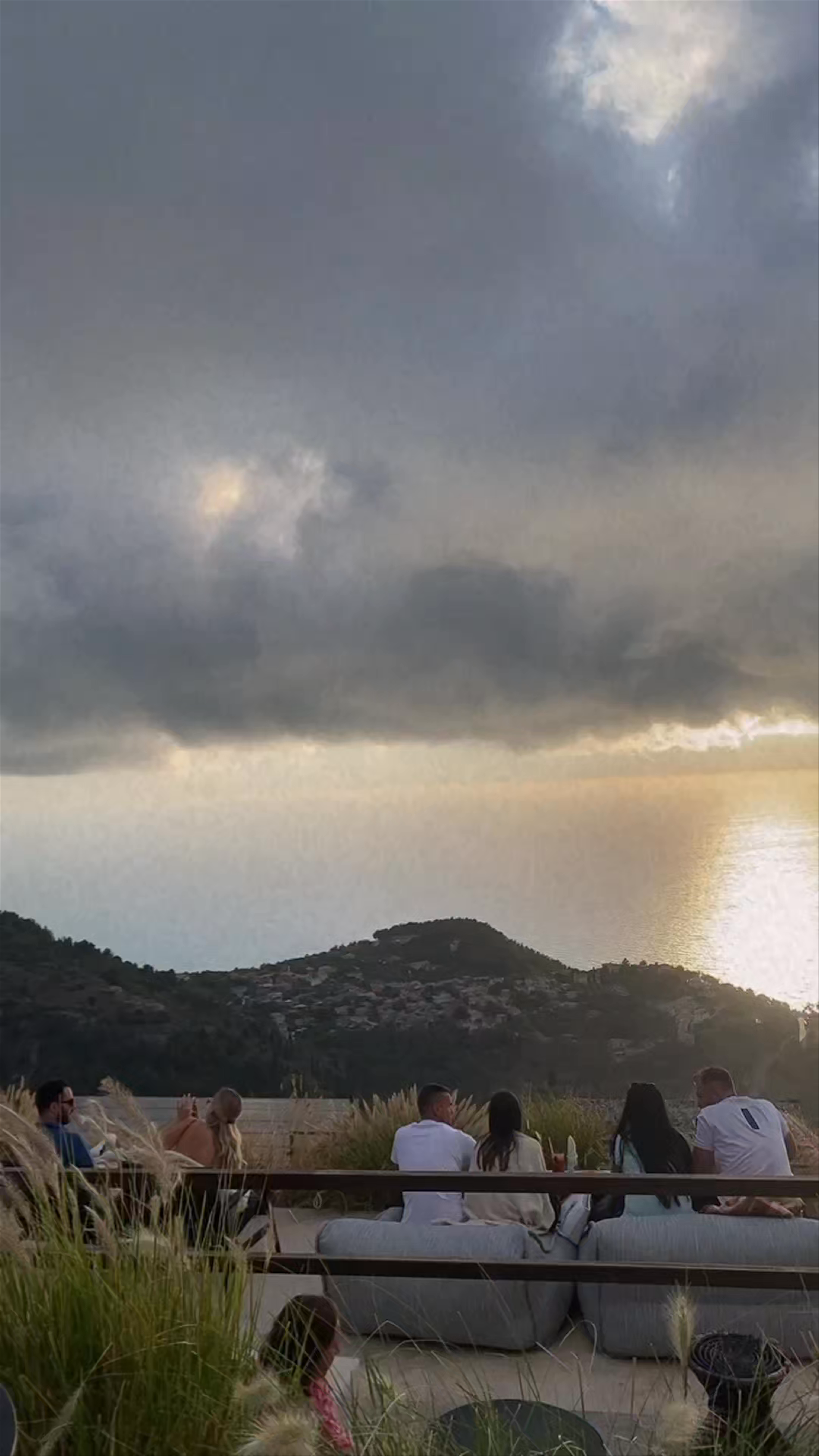 FLY ME sun&stars bar