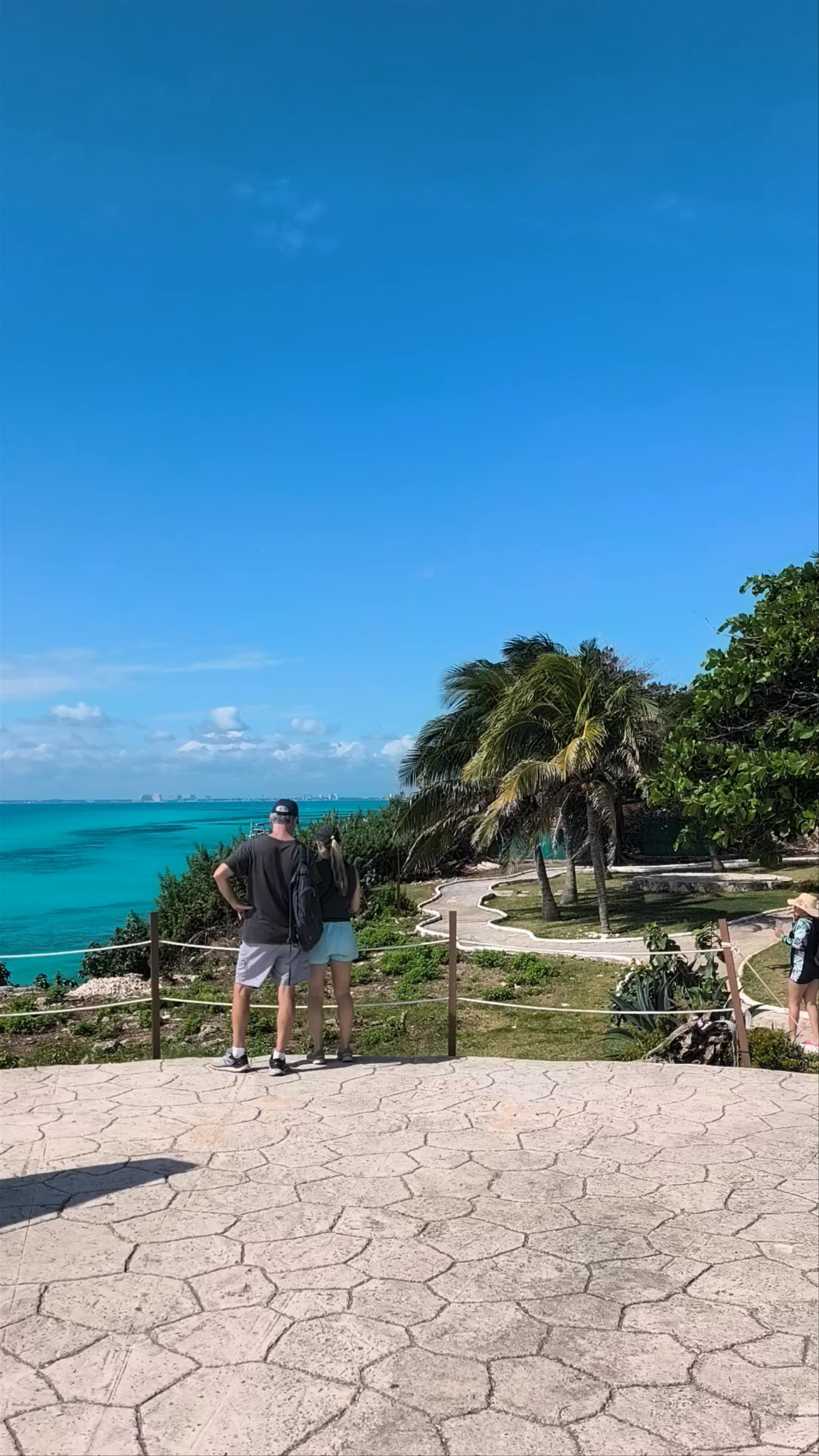 Parador Fotográfico Punta Sur: Breathtaking Coastal Vistas in Isla Mujeres