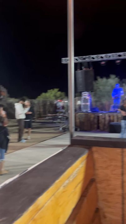 Roadrunner Restaurant & Saloon - Bull ridding - American Near Me - New River, Arizona
