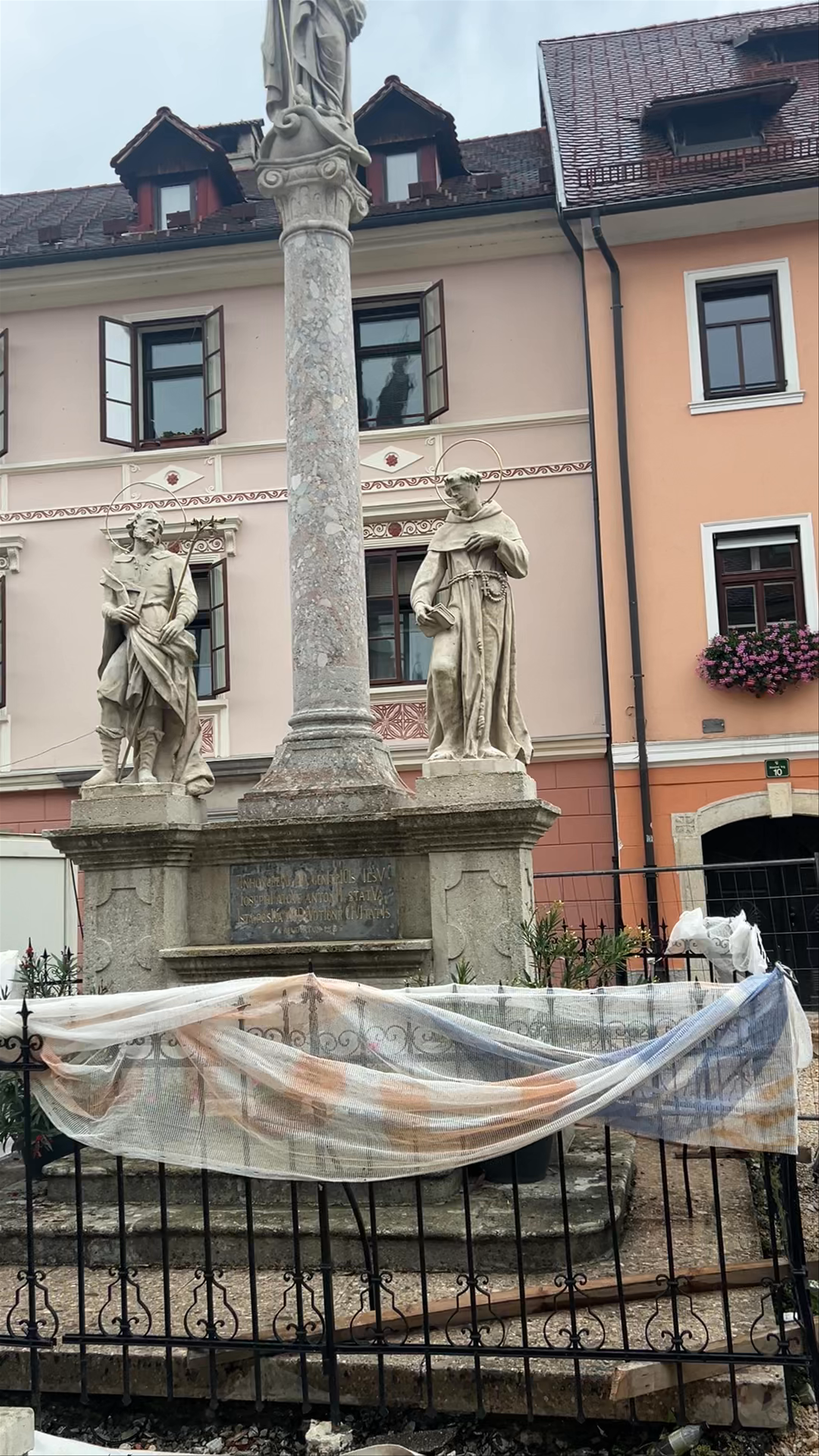 Škofjeloški vodnjak
