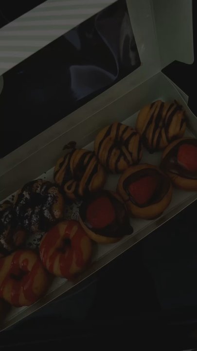 Dapper Doughnut - Cookies and cream, chocolate, peanut butter, strawberry funnel cake, Nutella - Donuts Near Me - Tampa, Florida
