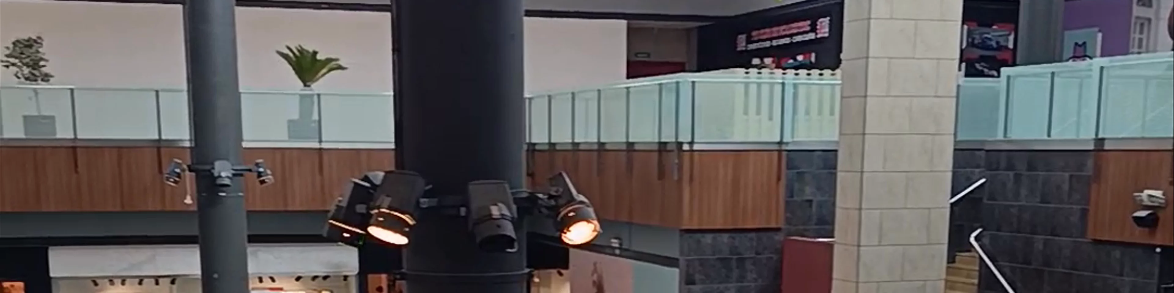 Centro Comercial Thader