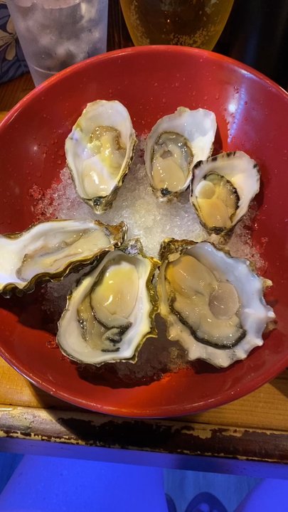 Oyster Hale by Crush - Two kinds oysters - Izakaya Near Me - Honolulu, Hawaii