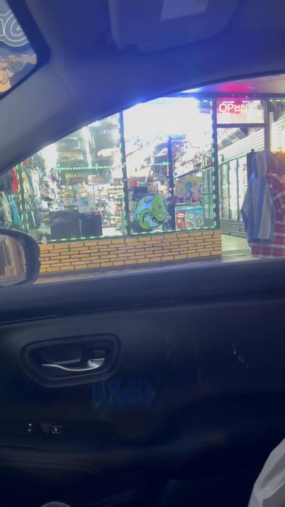 The Bay's Taqueria - Waiting for my burrito outside, got a free performance! - Mexican Near Me - Berkeley, California