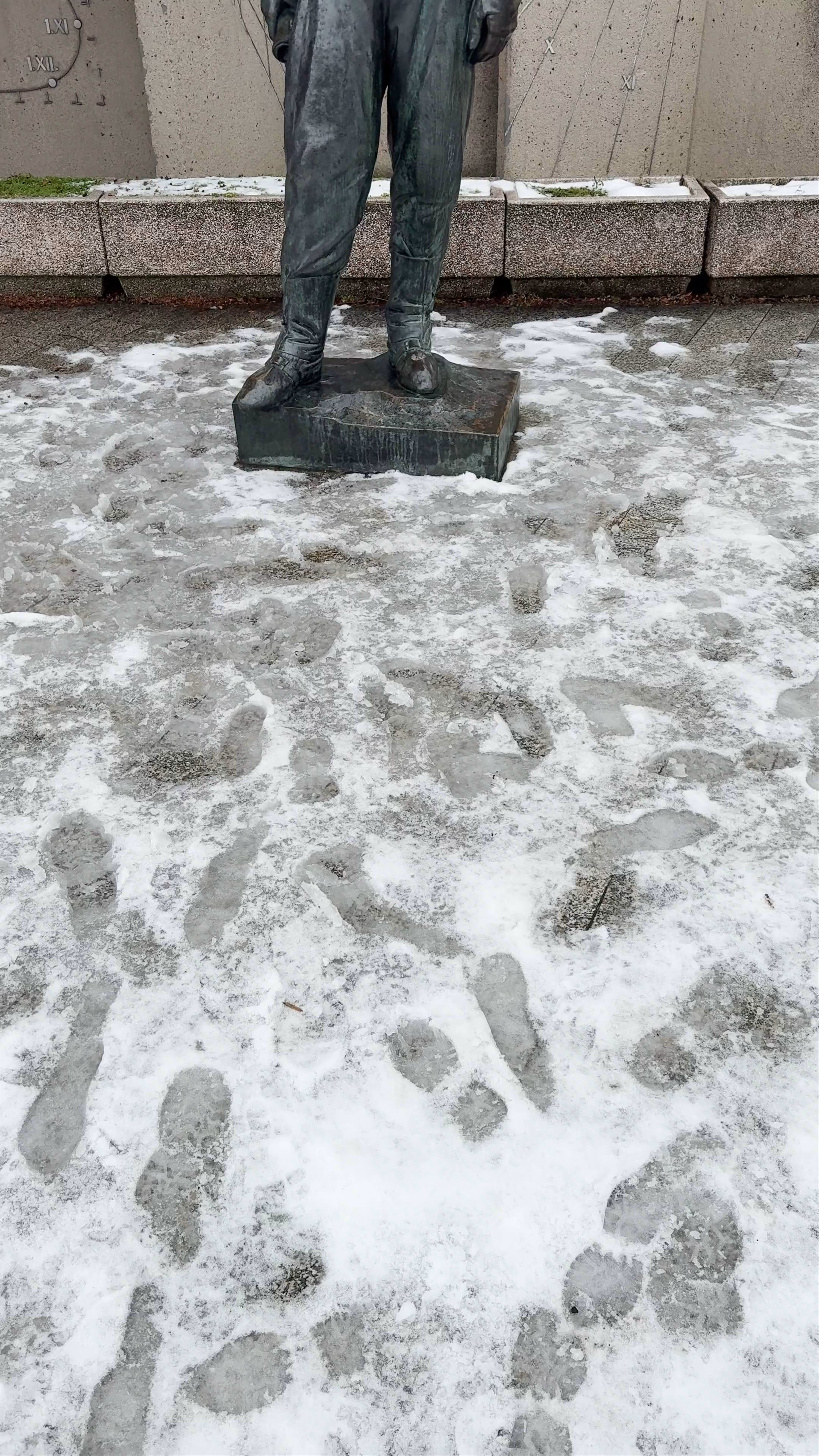 Socha Milana Rastislava Štefánika