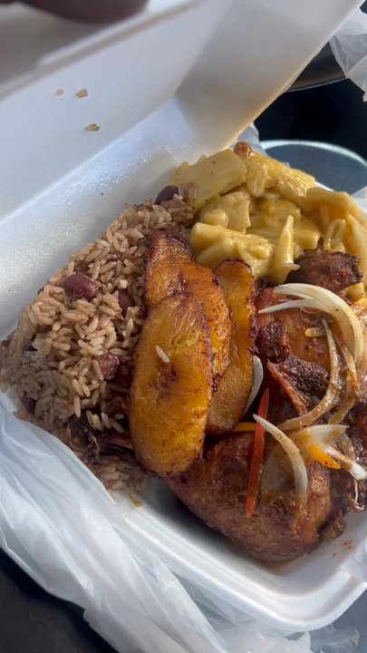 Perle des Antilles - Haitian Fried Chicken, Beans & rice , Mac & cheese, plantain - Comfort Food Near Me - Arlington, Texas