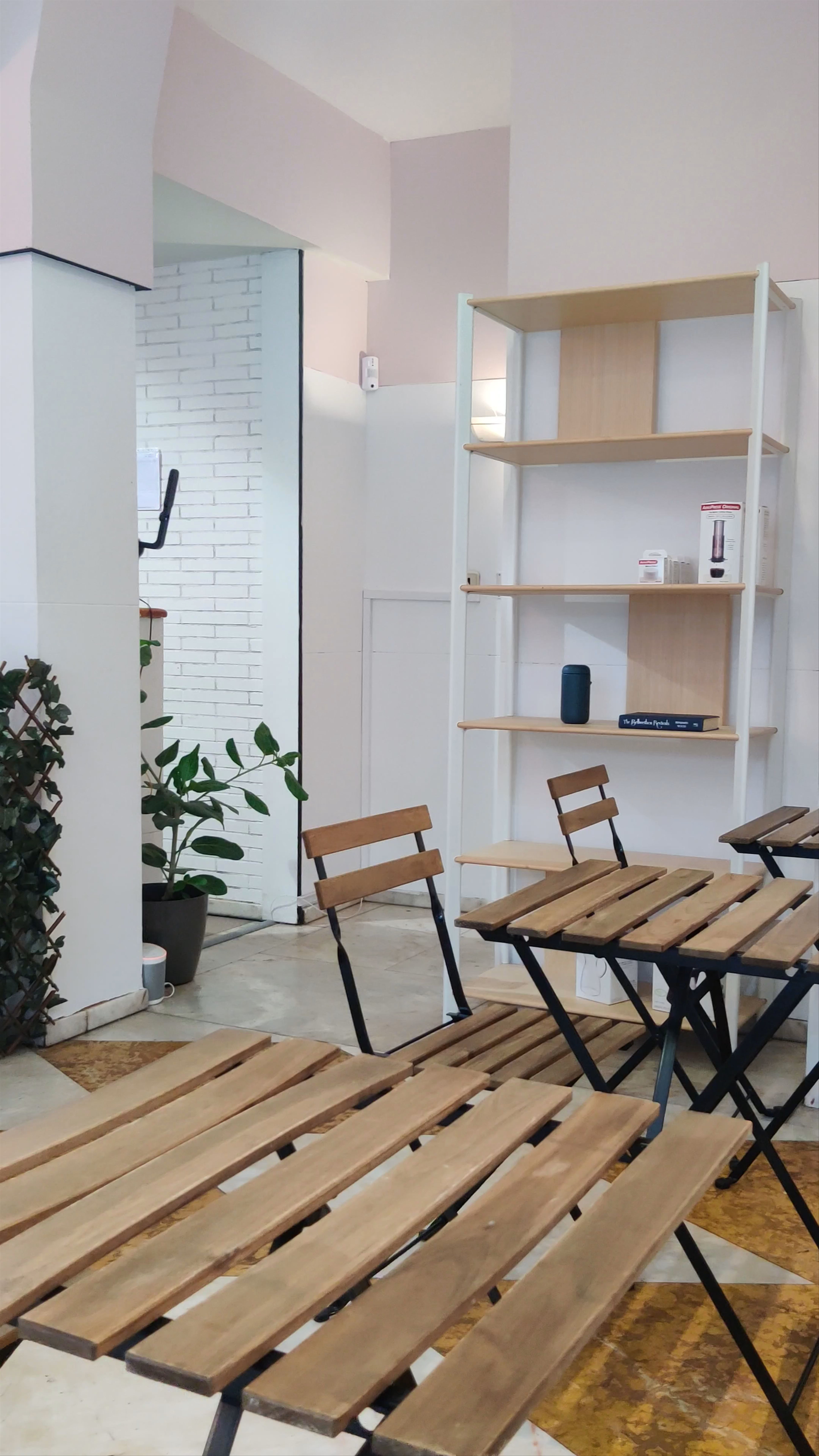The Studio: Specialty Coffee & Brunch Experience in Funchal