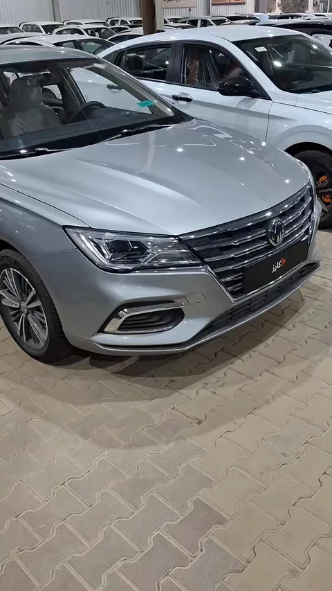 ام جي 5 LUX 2024