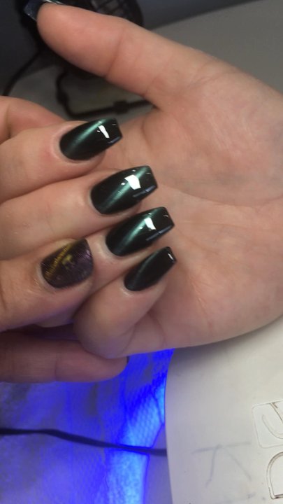 Revive Nails & Spa - Cat eye gel nails - Nail Salons Near Me - Vista, California