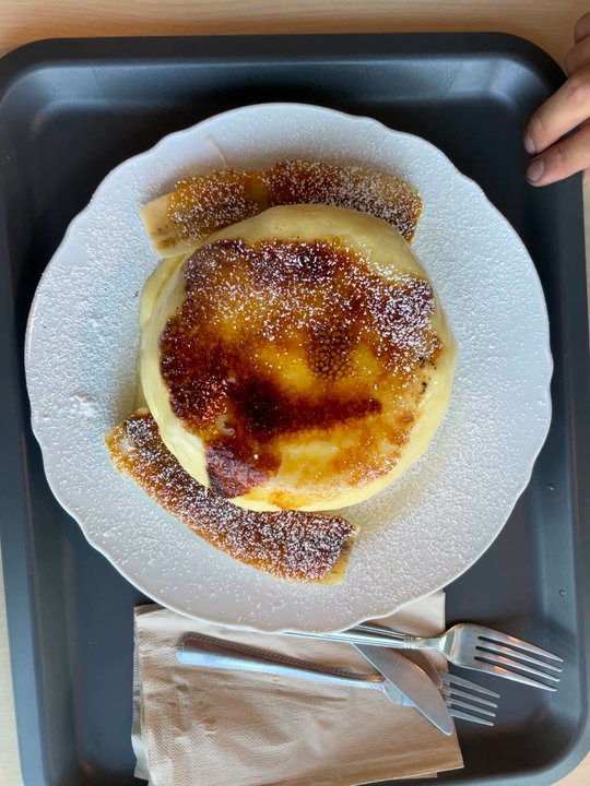 Hiel Cafe - Caramel Brûlée Soufflé pancake - Cafes Near Me - Burnaby, British Columbia