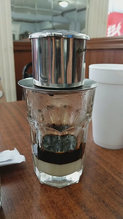 Hong Minh - The correct way Vietnamese drip coffee are done! - Chinese Near Me - Harvey, Louisiana