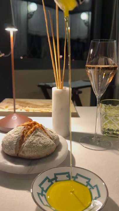 Villa Pignano - Bread and olive oil - soooo good - Italian Near Me - Volterra, PI