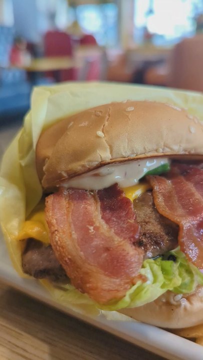 Golden Ox - Burgers Near Me - Fullerton, California