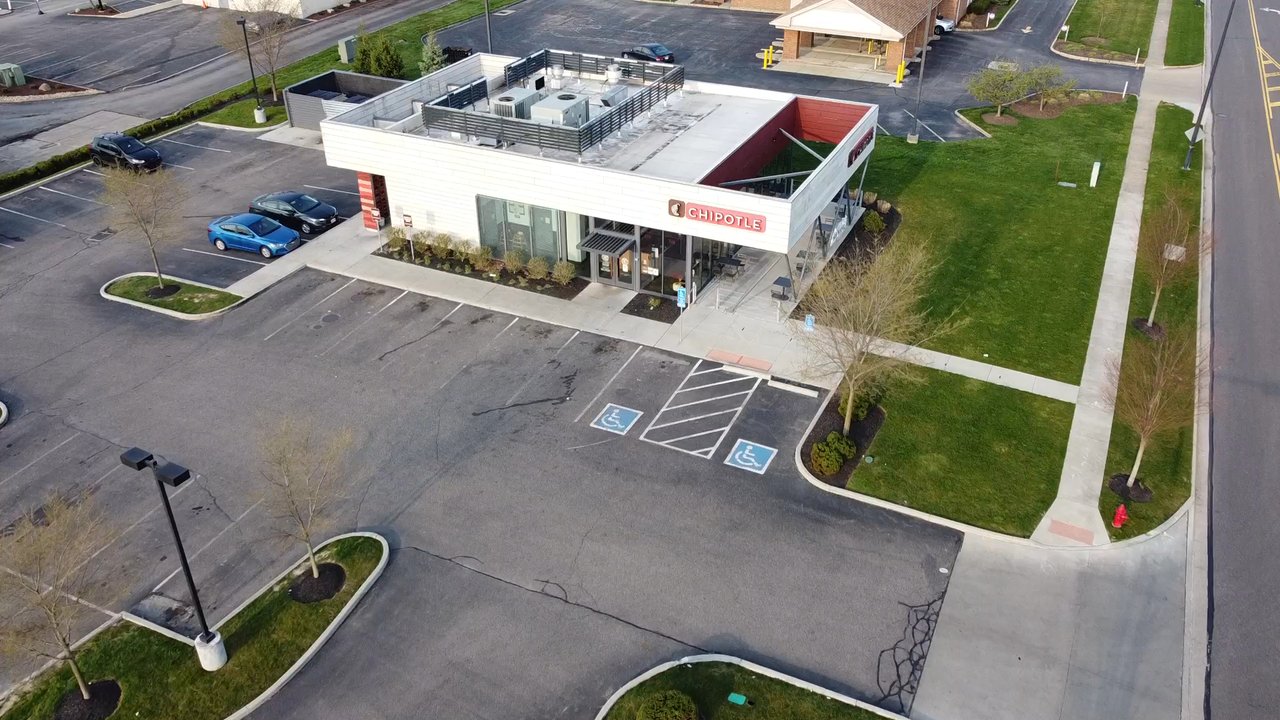 Chipotle Mexican Grill - Outside - Mexican Near Me - Twinsburg, Ohio