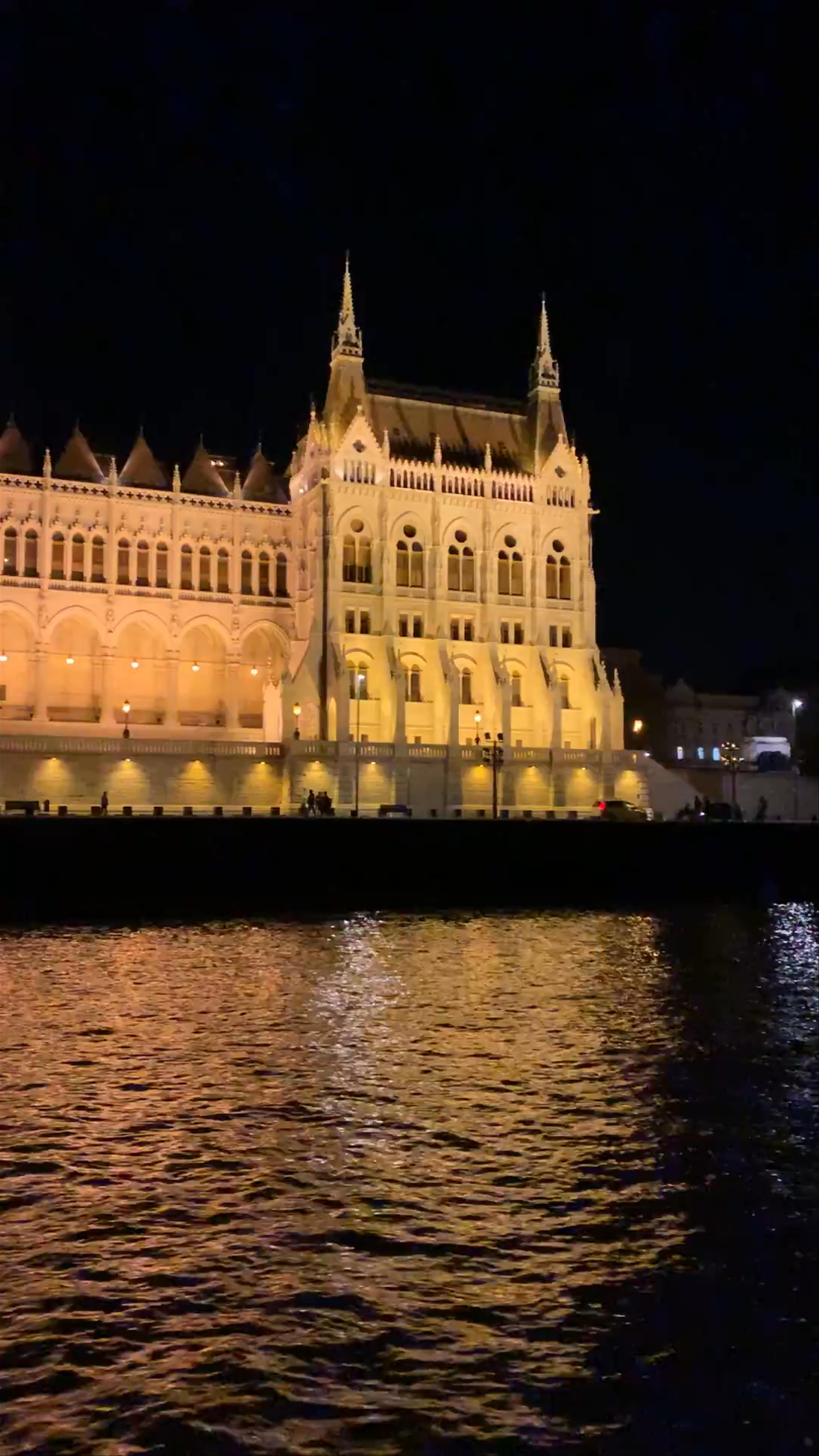 Night Cruise Budapest | Danube Boat Tours, Hungary
