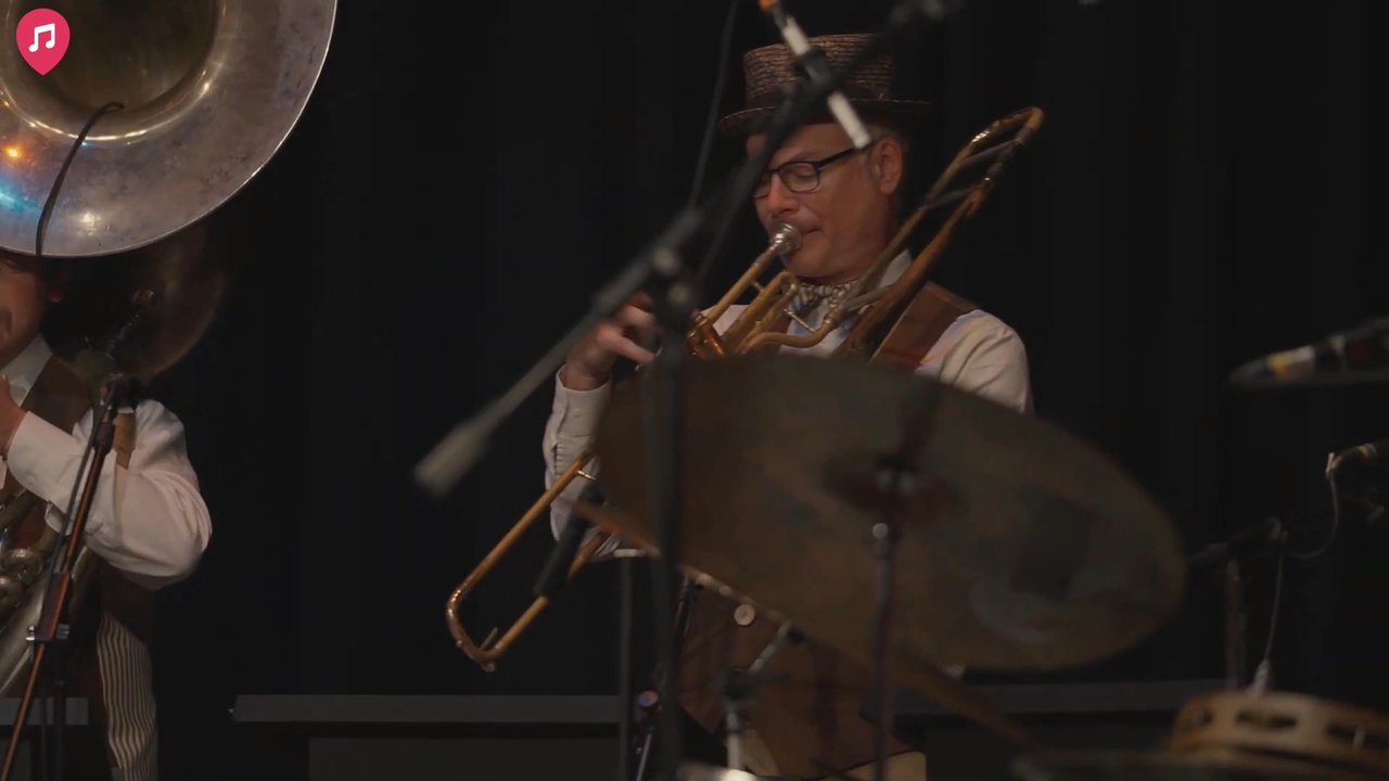 The Suits Jazz Band - Big Band - video 5