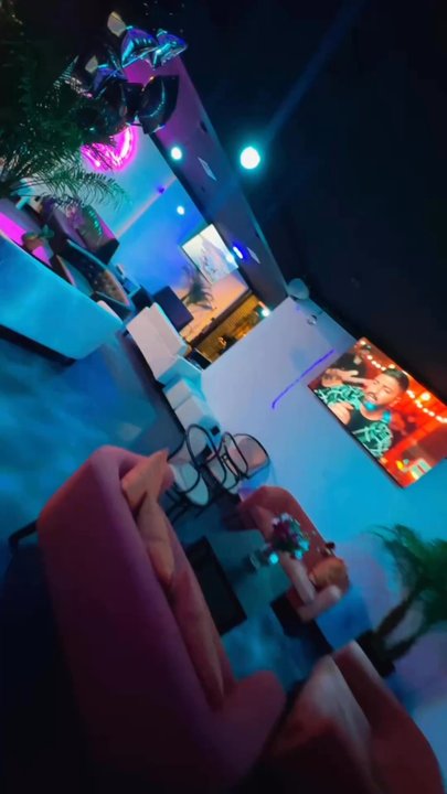 Elevate Hookah Lounge - Beautiful place best service best hookah I recommend this place hardly they have 50% off for grand opening - Hookah Bars Near Me - Tarzana, California