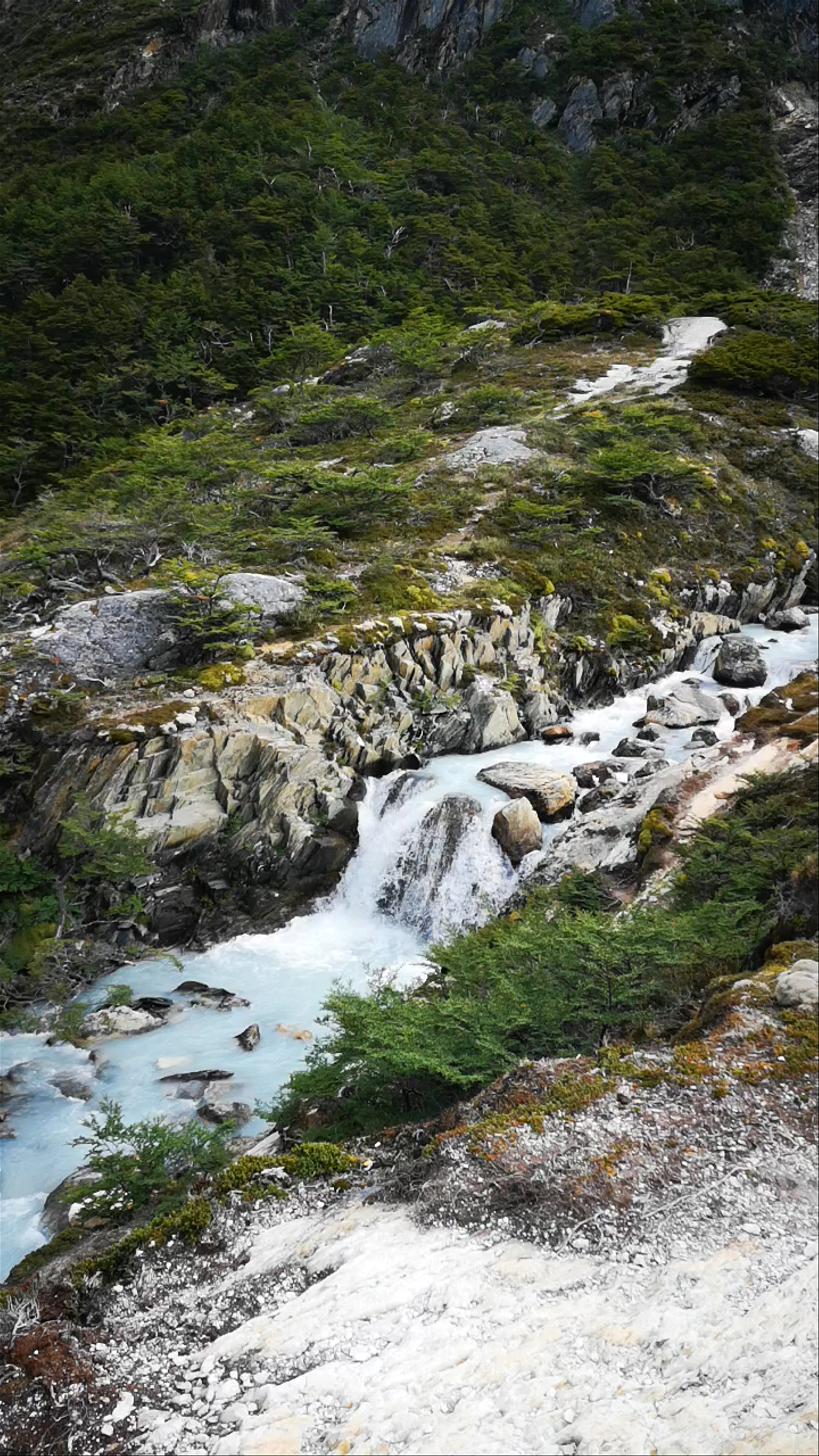 Laguna Esmeralda Adventure: Nature's Untouched Beauty in Tierra del Fuego