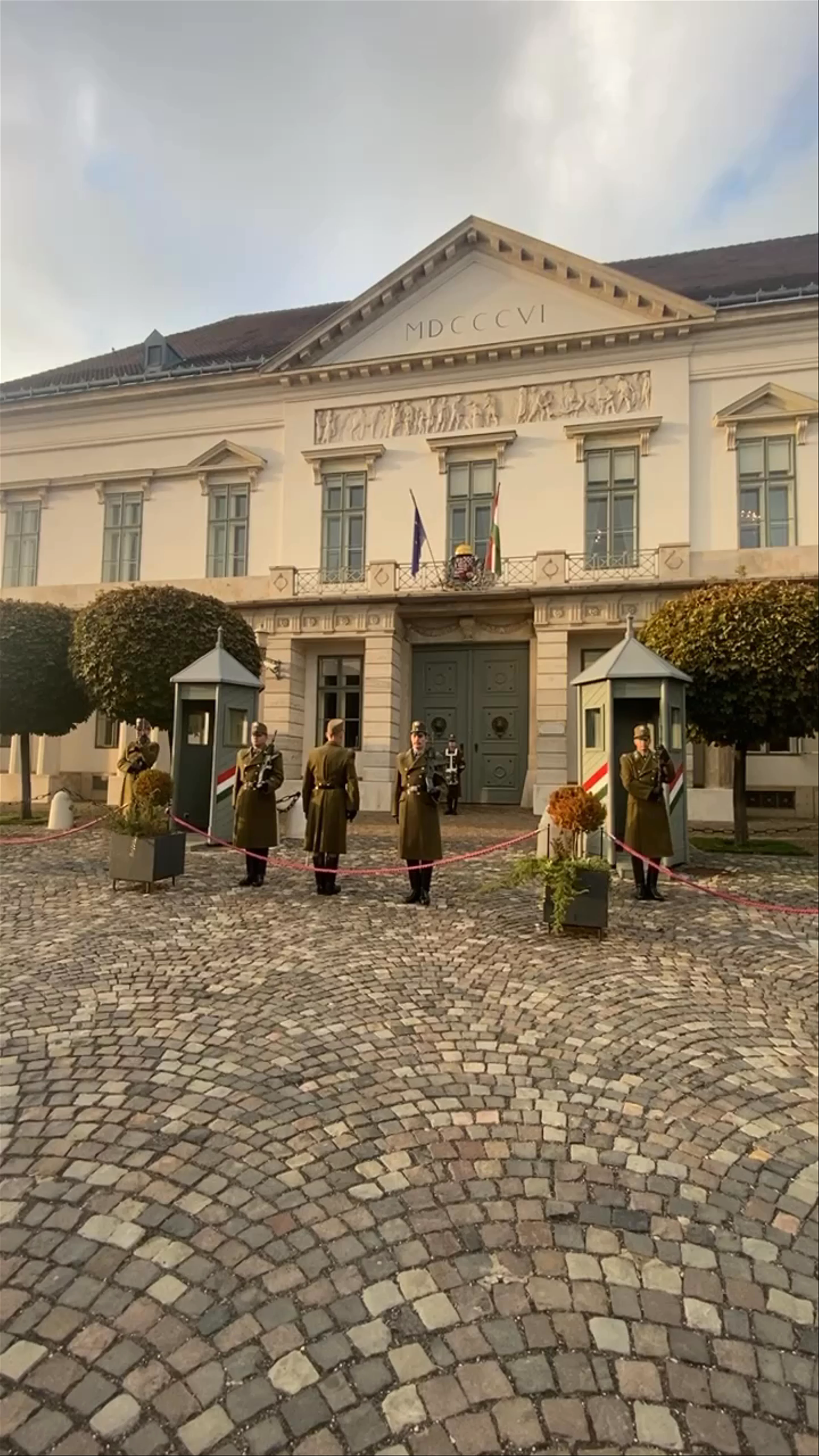 Budapest, Sándor-palota, Szent György tér, Hungary