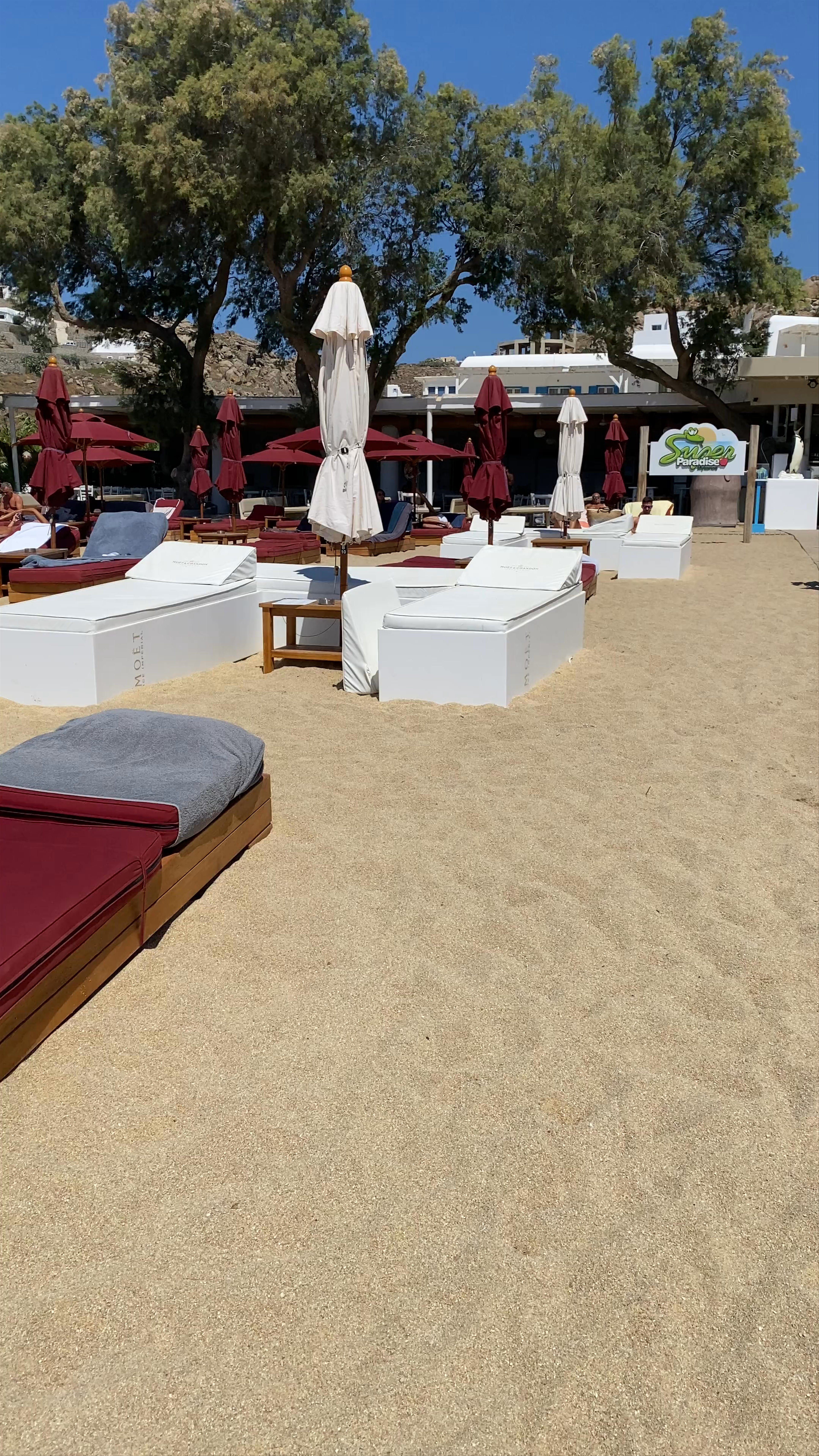 Super Paradise Beach Club: Sun-Kissed Bliss in Mykonos