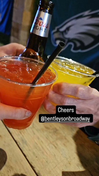 Bentley's Bar - Cheers - Bars Near Me - San Antonio, Texas