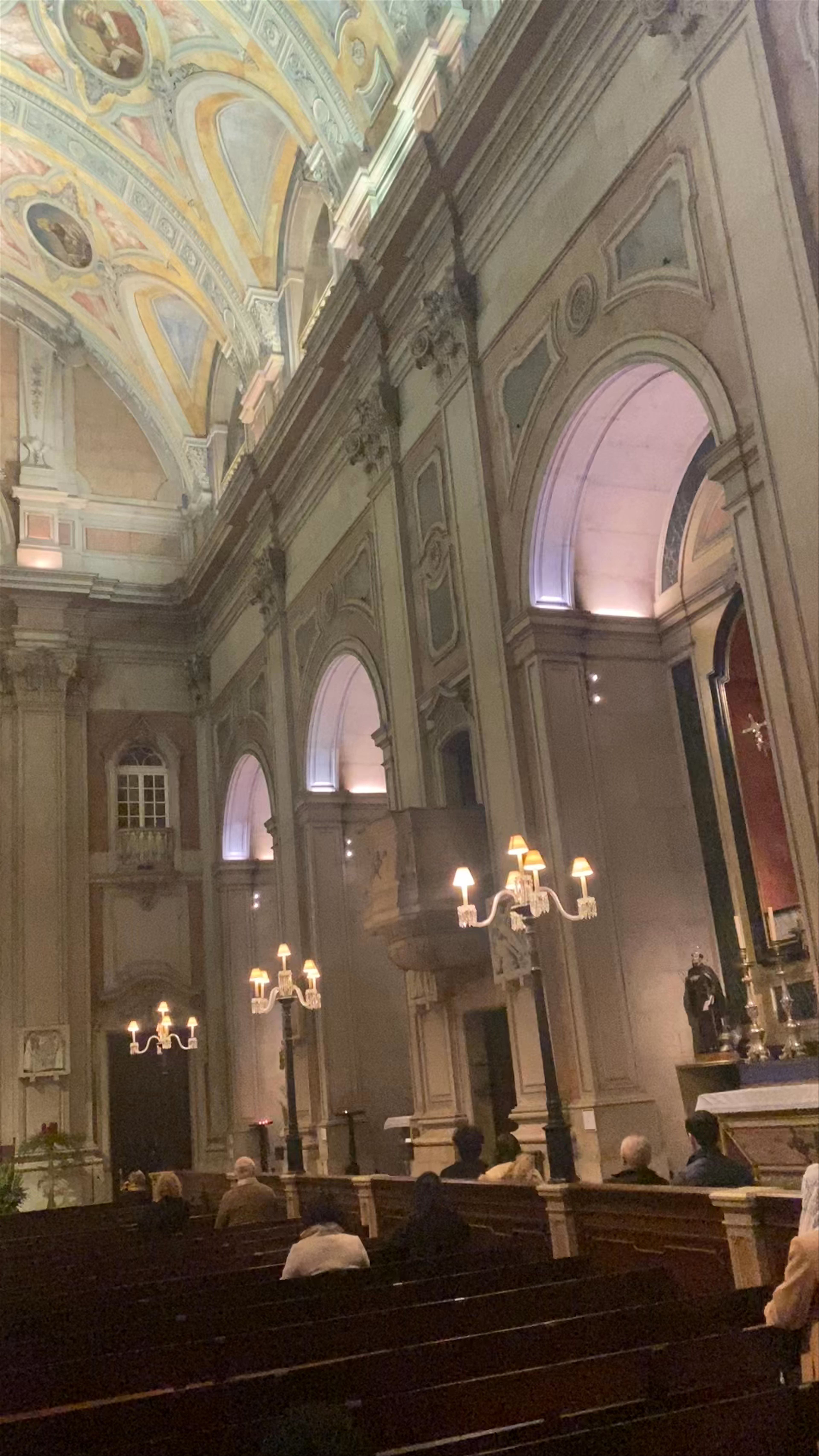 Iglesia de San Nicolás: Majestic Baroque Church in Lisbon
