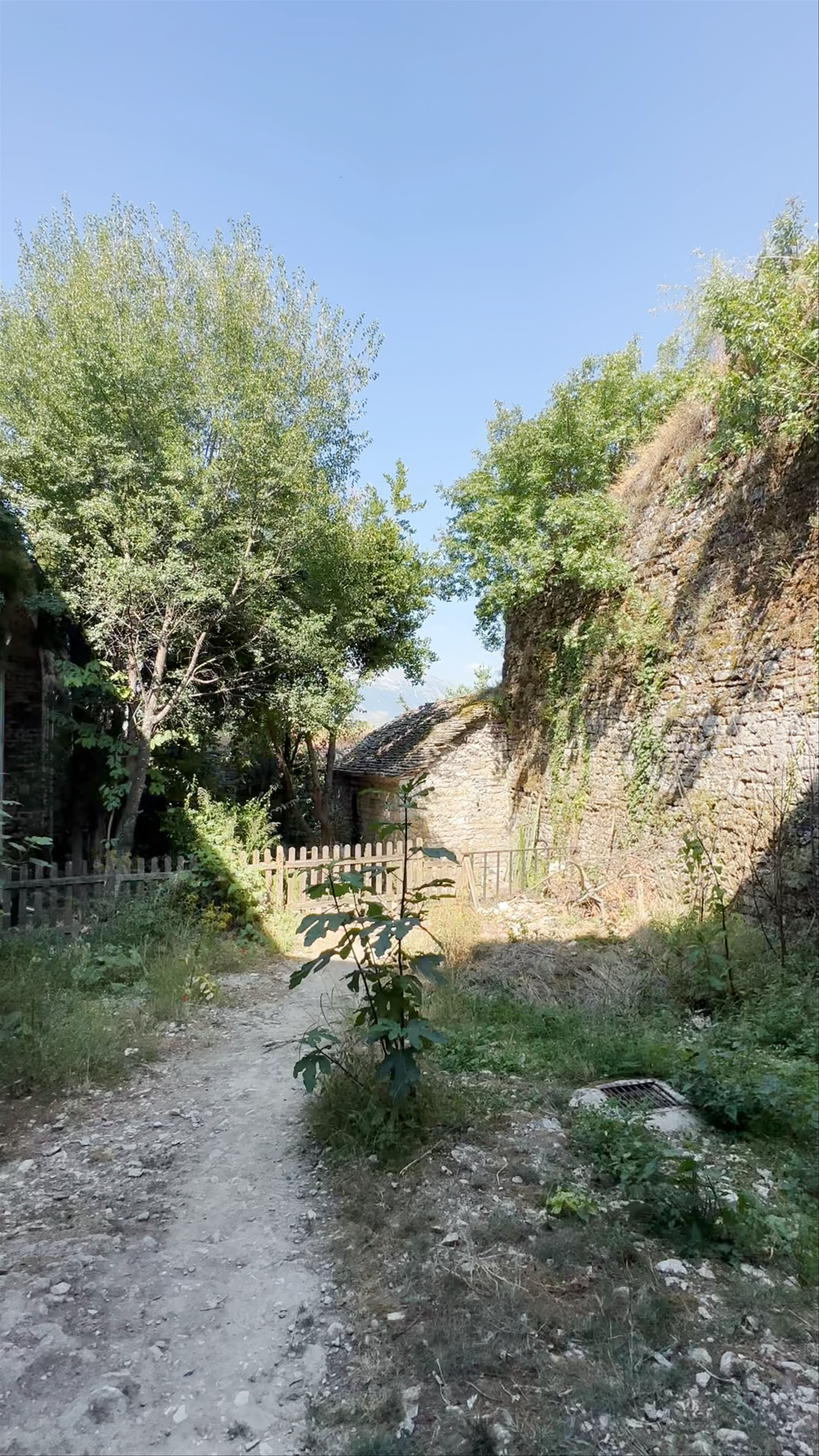 Tunel, Sheshi Çerçiz Topulli 5, Gjirokastër