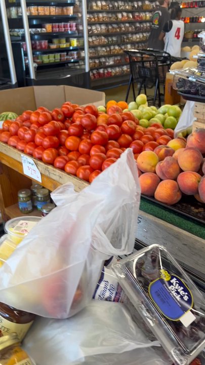 Farmer's Delite - Short clip of the inside - Farmers Market Near Me - DeSoto, Texas