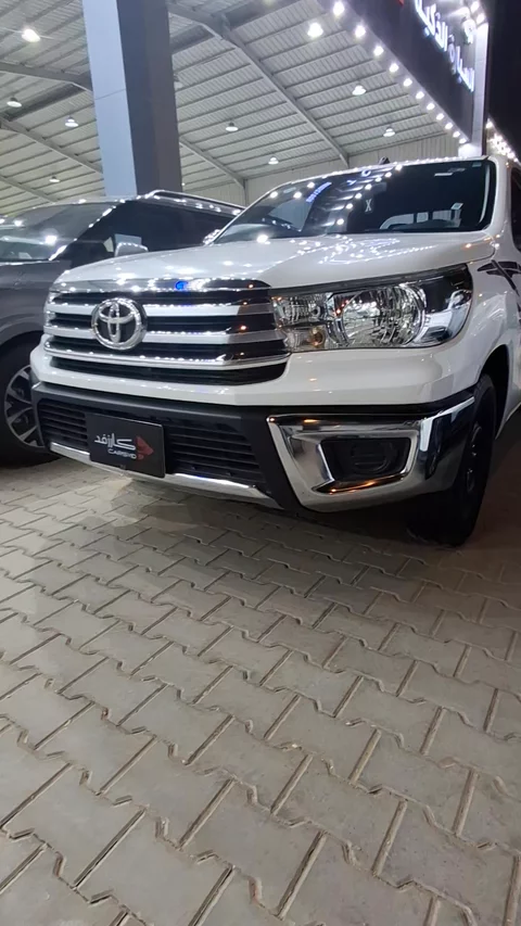 تويوتا هايلكس GL 2022