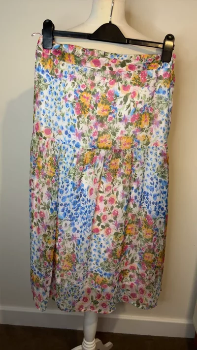 Bonmarche floral skirt size 12