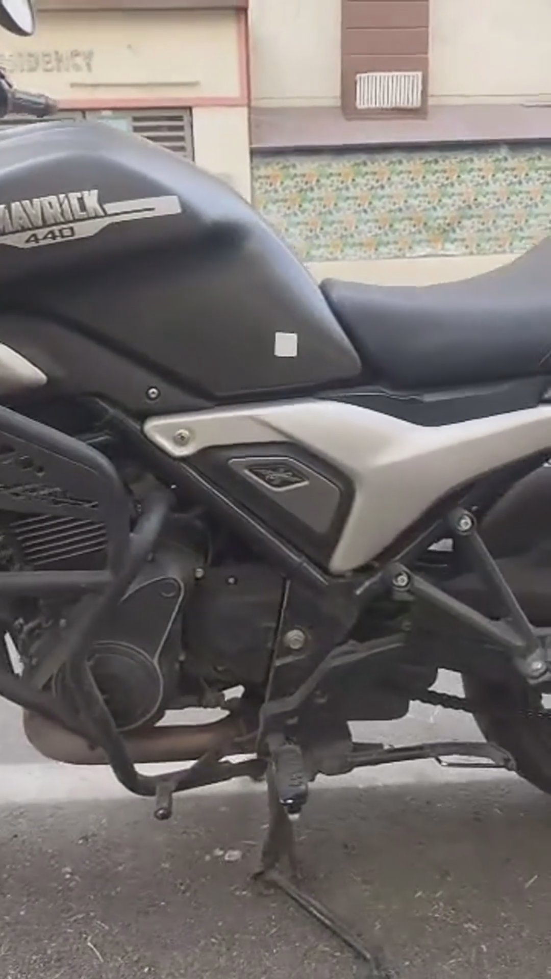 Walk-around video thumbnail