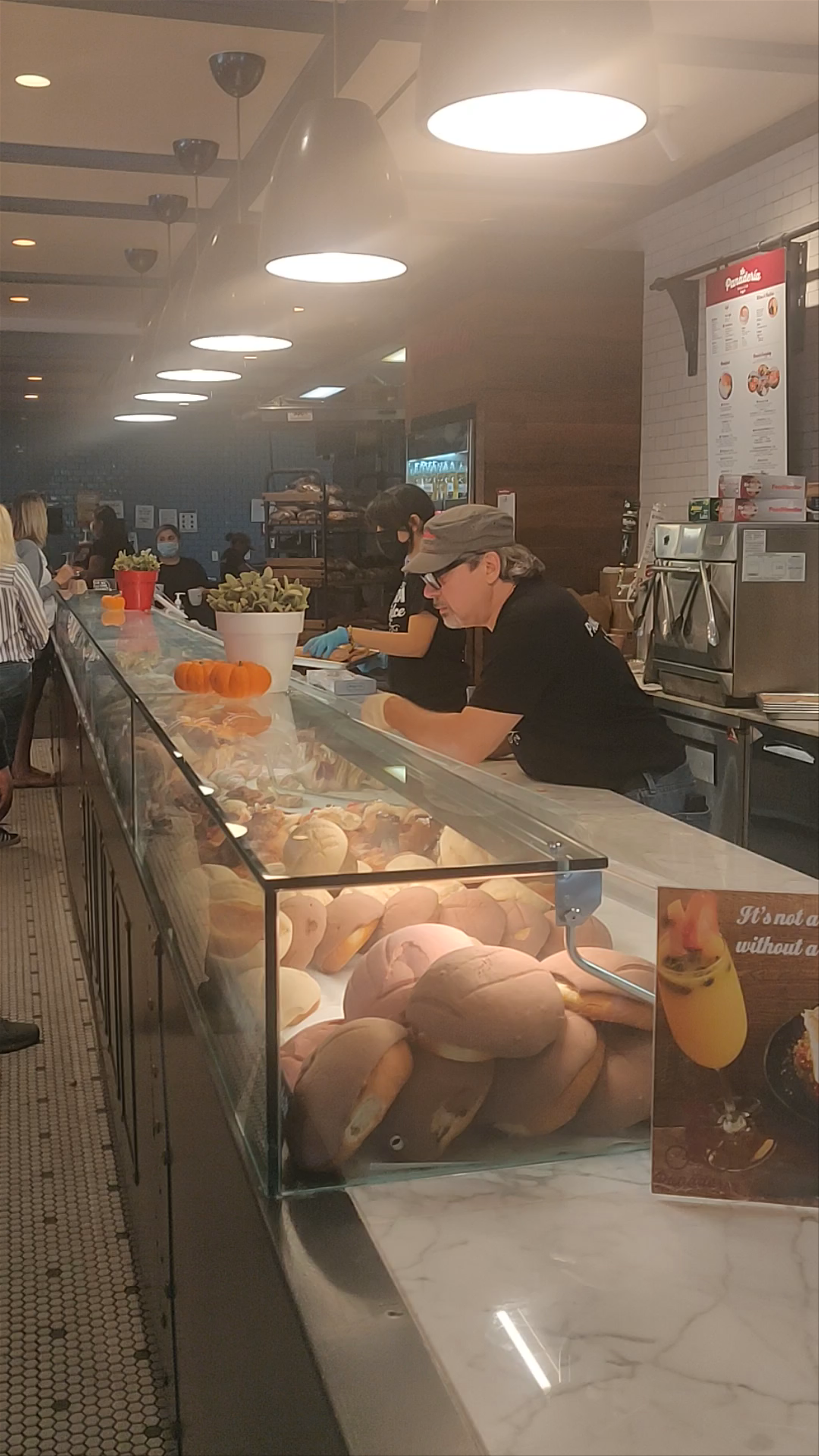 La Panadería Bakery Café