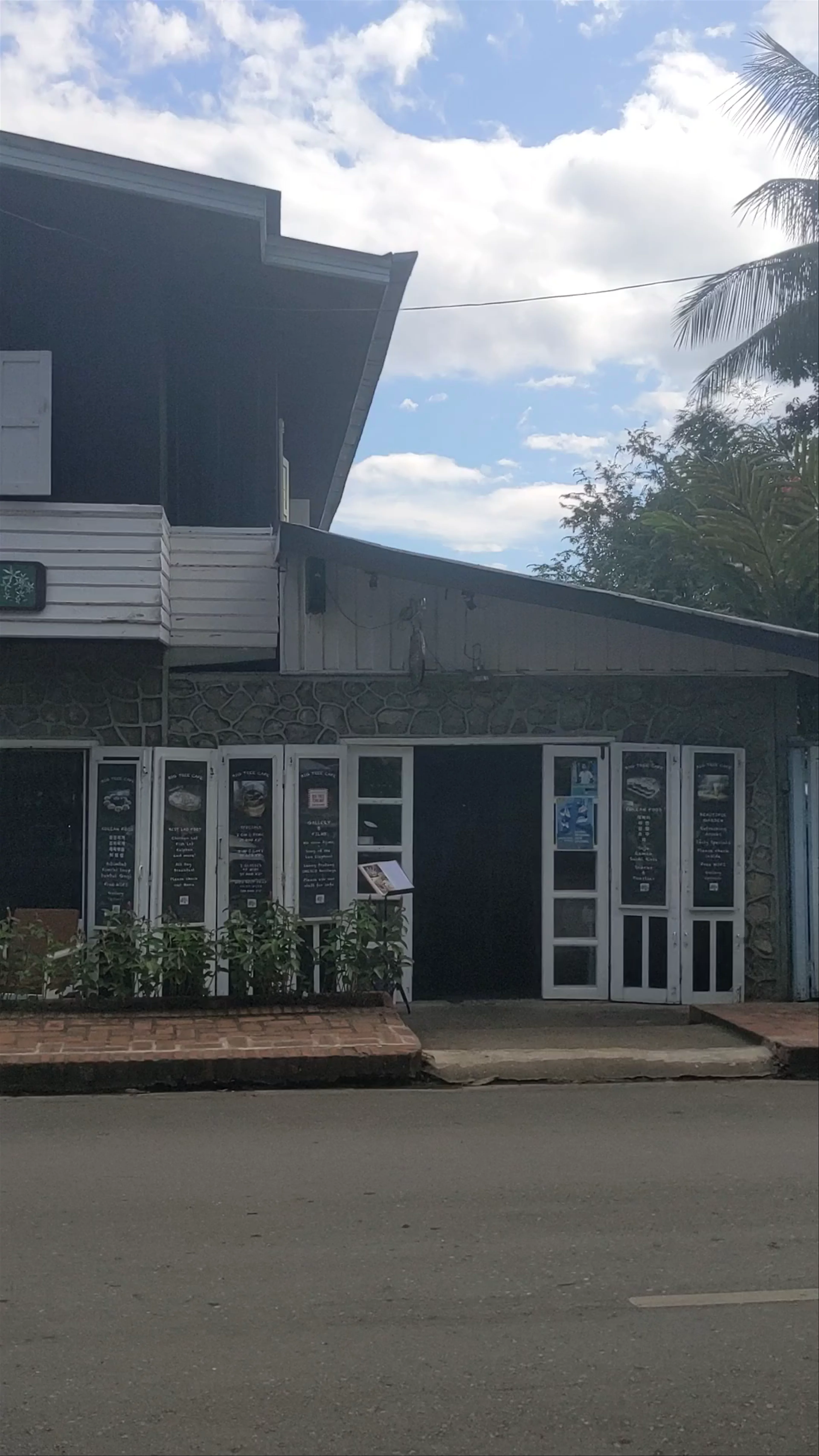 Big Tree Cafe