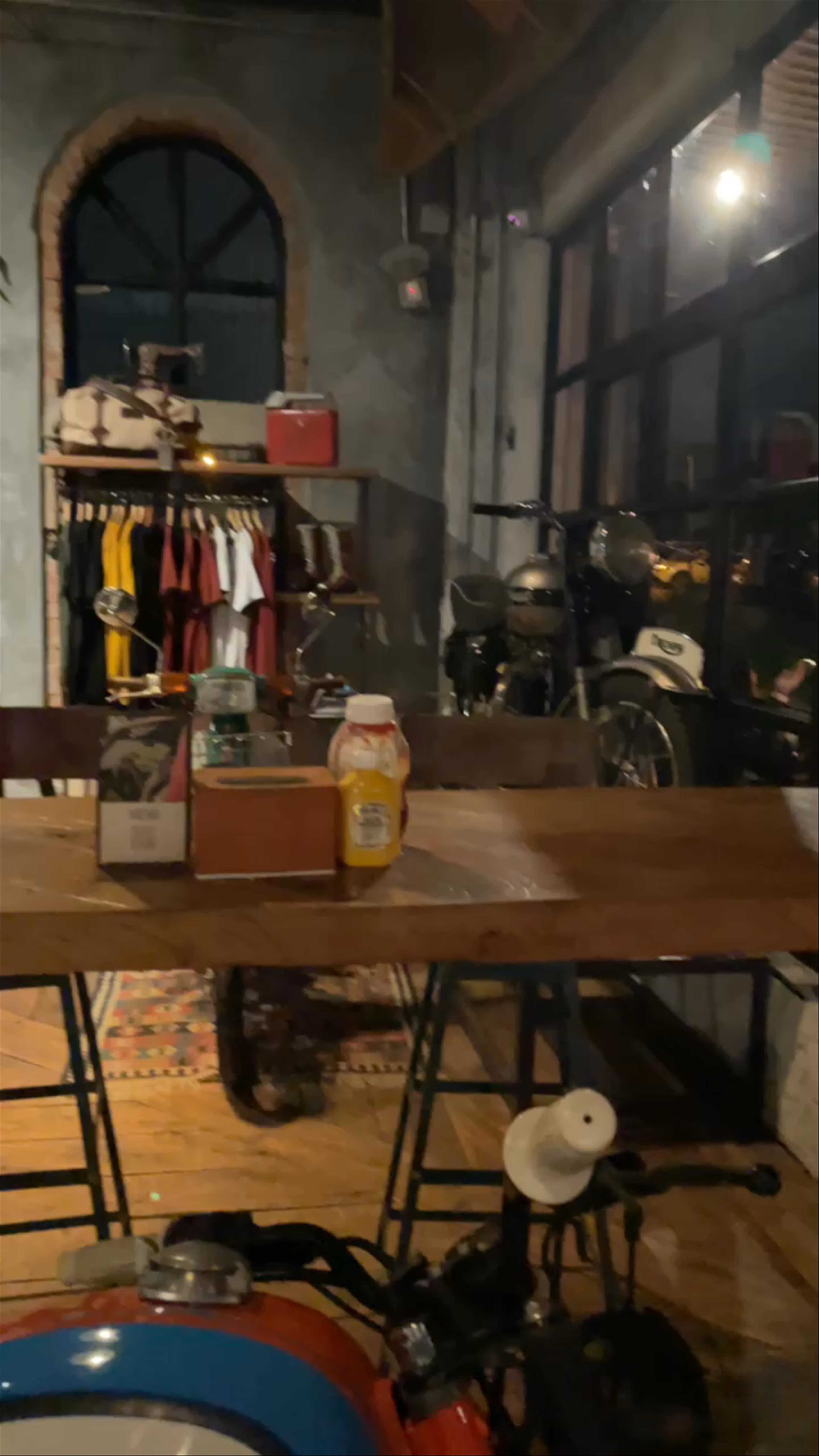 Exploring La Rufina: Urban Vintage Vibes in Envigado, Colombia