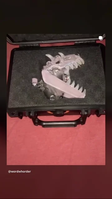 Preview pic of DINO DAB RIG made BY slurm snob glass