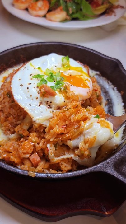 Cafe Terrasse - Cheese kimch Fried Rice - Breakfast & Brunch Near Me - Los Angeles, California