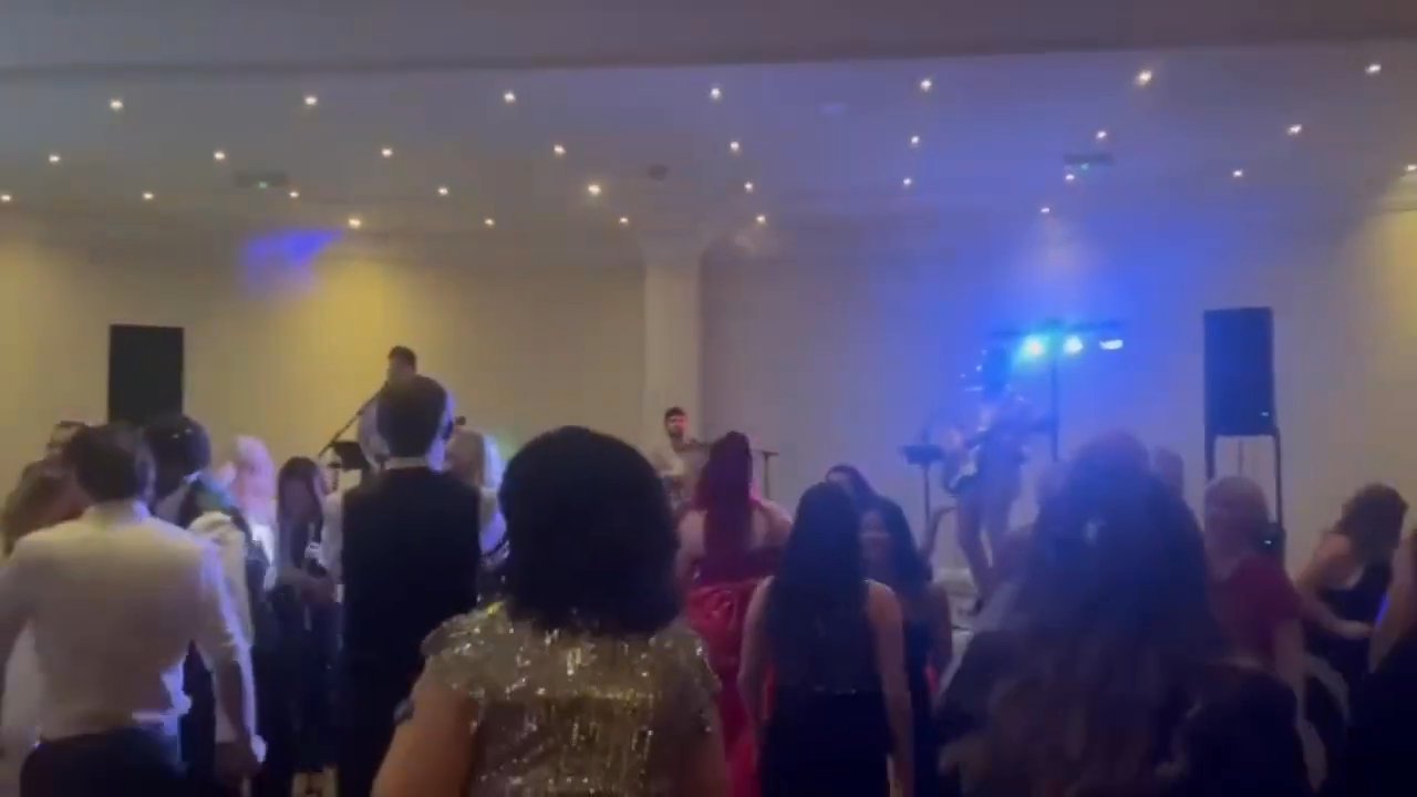 Cover Band With Male Vocals For Weddings & Events - The Beat Chiefs - video 4