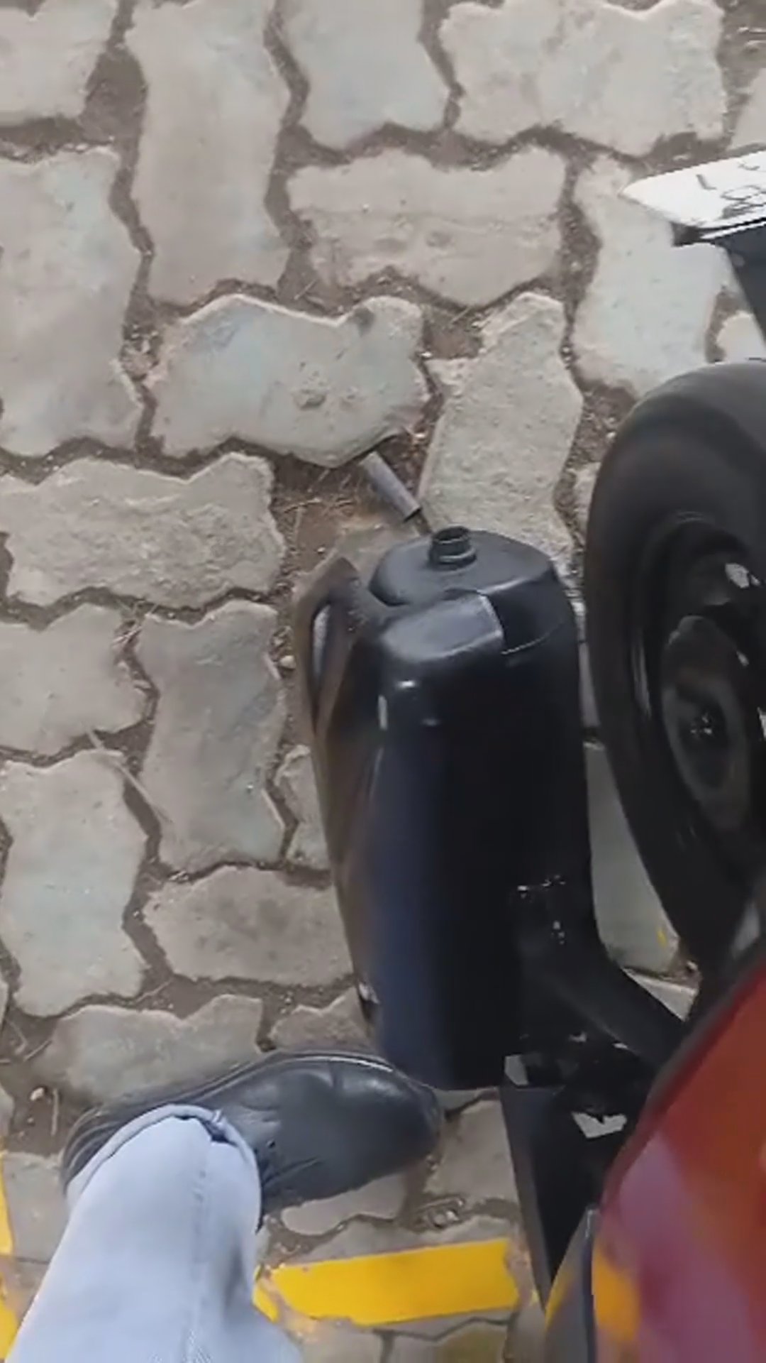 Walk-around video thumbnail