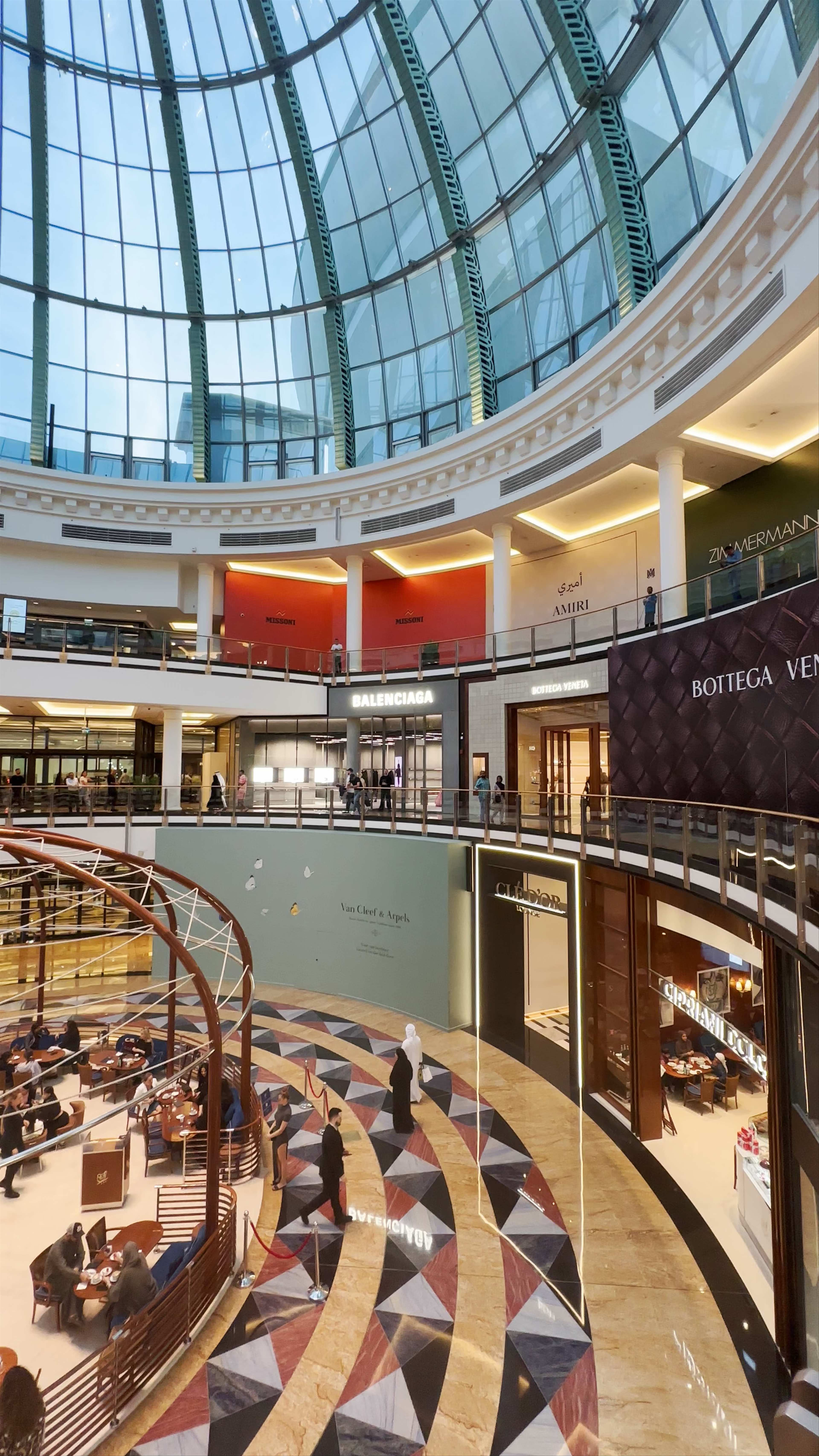 Mall of the Emirates - Sheikh Zayed Road - Dubai - United Arab Emirates