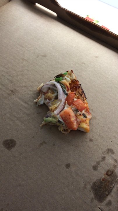 Round Table Pizza - Hair in pizza - Pizza Near Me - San Jose, California