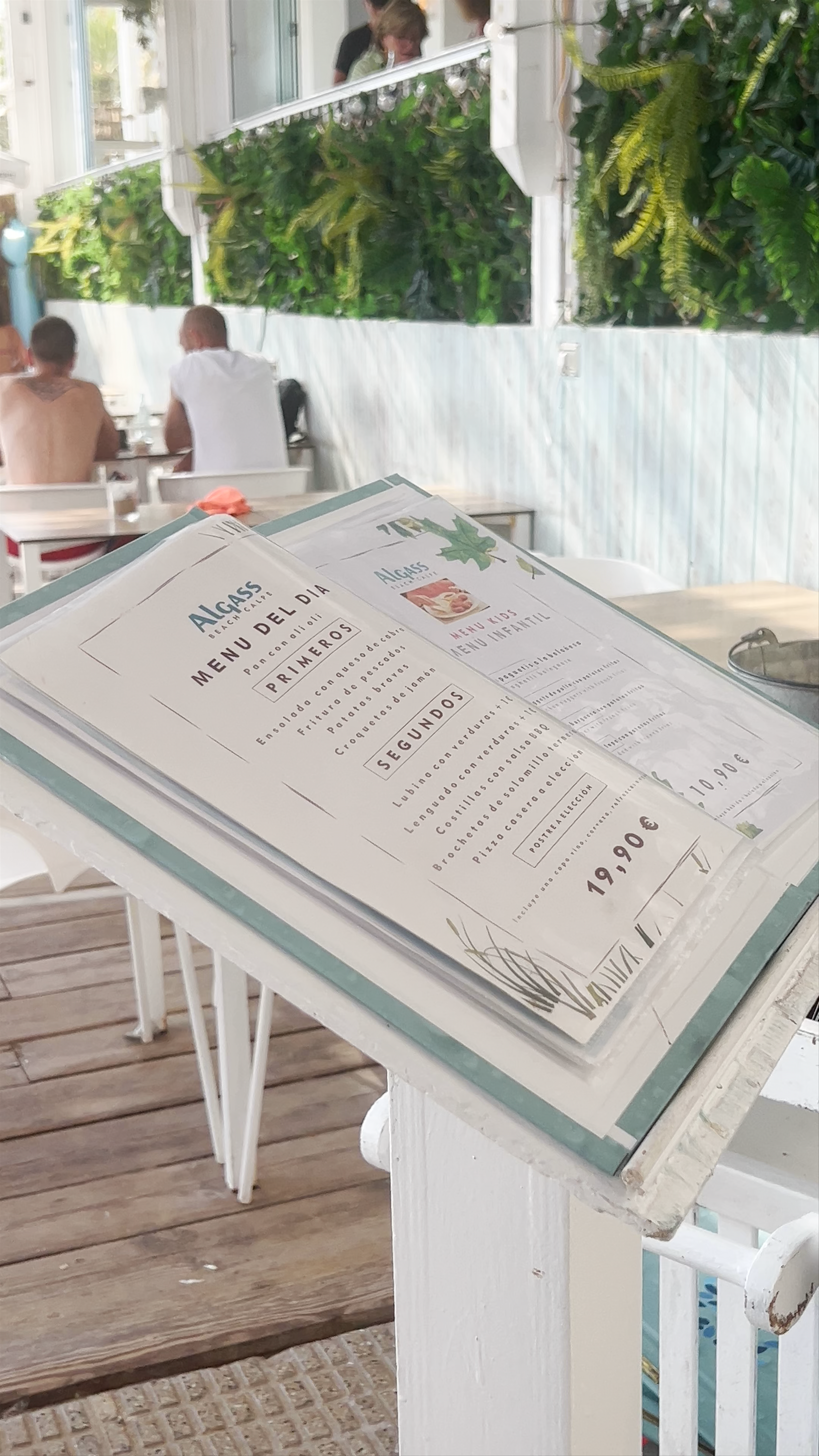AlgaSS Beach Café Dining Experience in Calp, Spain