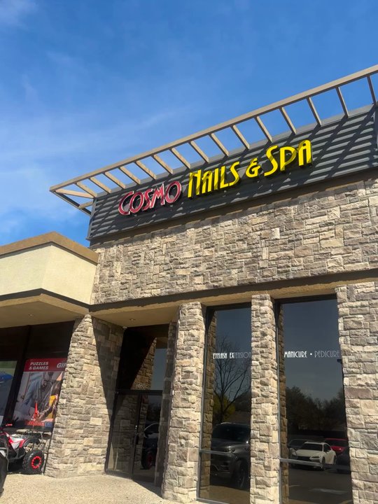 Cosmo Nails And Spa - Entrance to salon w/ my natural nails. - Nail Salons Near Me - Dallas, Texas