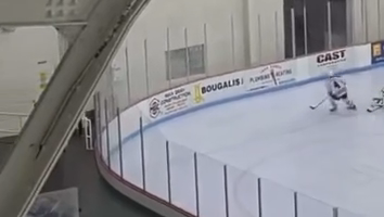 Bauer Kingbird's Incredible Blocker Save - B14 District 12 Highlights