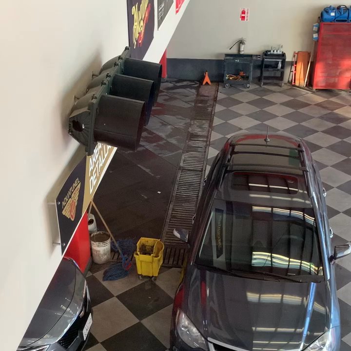 Luxinum - Day tripping and having my Niro detailed at the swanky shop in Baja Mexico  in Zona Río. - Auto Detailing Near Me - Tijuana, BCN