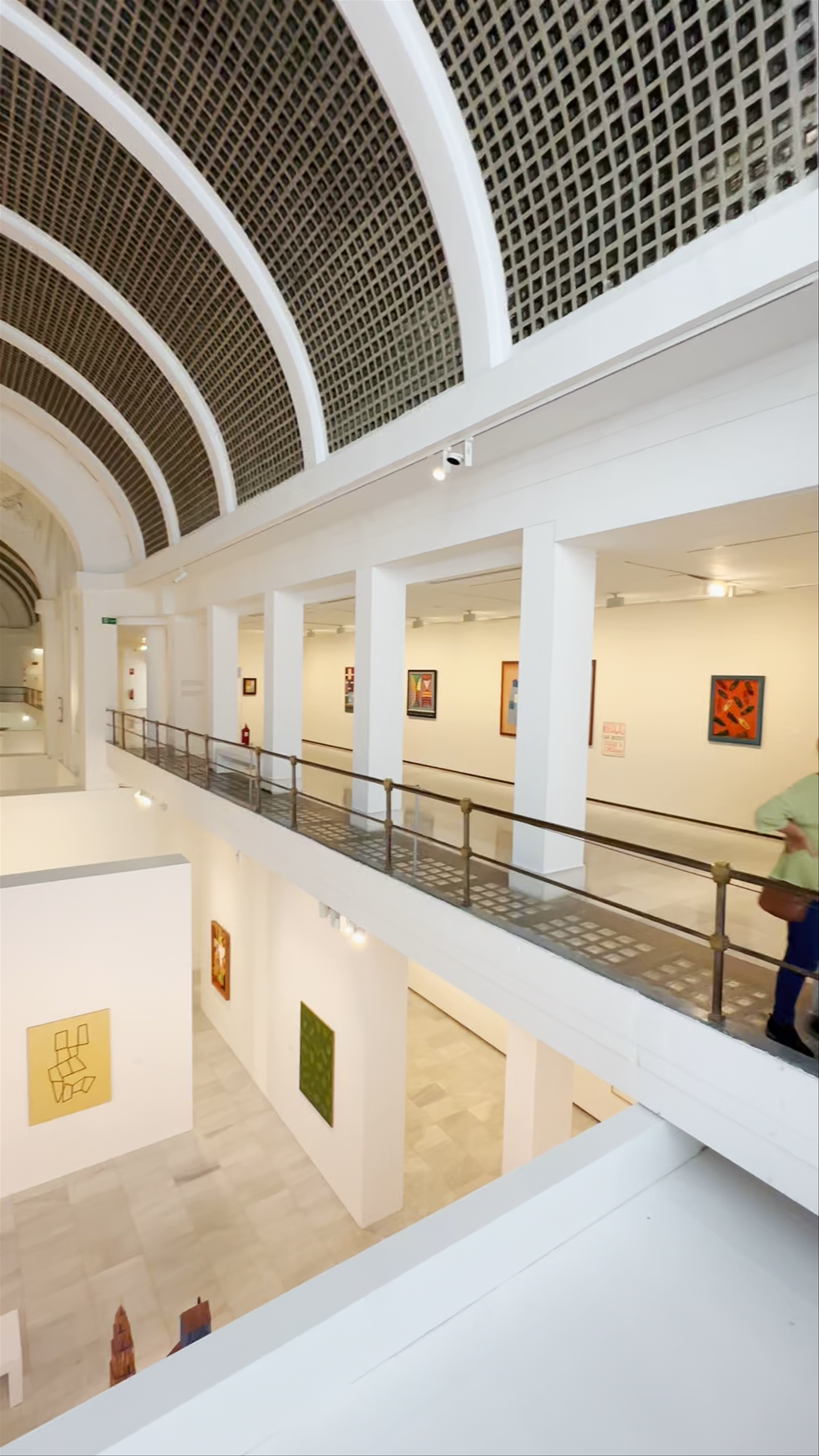 Contemporary Art Gallery Experience in Madrid