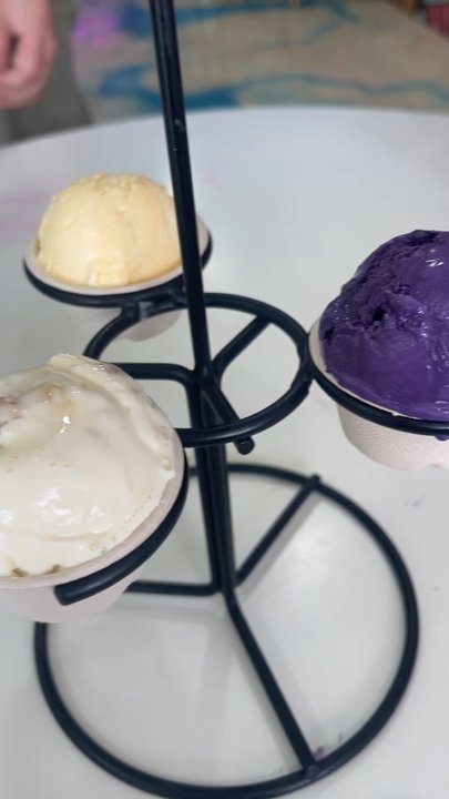 Scoop N’ Buns - Sampler - Desserts Near Me - Garland, Texas