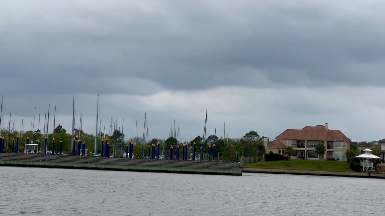Clear Lake Park - Peaceful day on the boat with family on a holiday weekend - Parks Near Me - Pasadena, Texas
