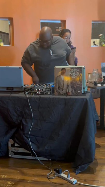 Lee’s Coffee - Spinning some tunes - Coffee & Tea Near Me - Birmingham, Alabama